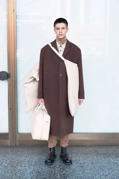 Look 7